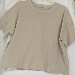 Calvin Klein Light Tan Cropped Tee nwt size xl